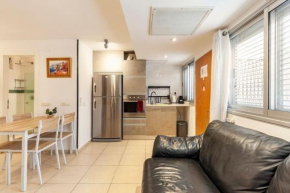 Studio with garden, 5 min walk to the sea